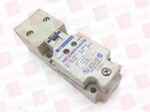 SCHNEIDER ELECTRIC XS7-C40PC440H29